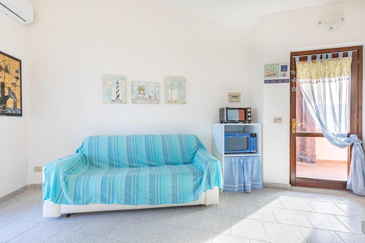 Trilocale A 200 Mt Dal Centro Apartment San Teodoro  Exterior photo